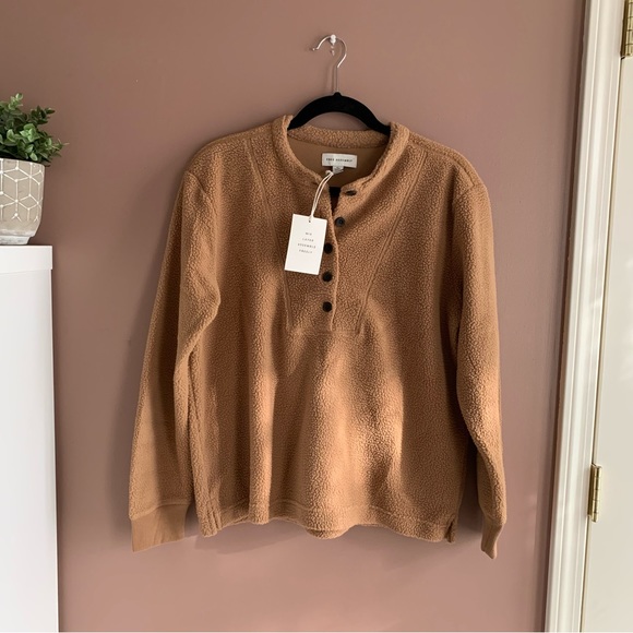 Free Assembly brown Teddy henley pullover size medium - Picture 2 of 9